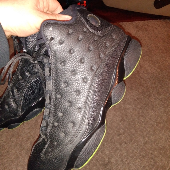 Jordans - Picture 3 of 4